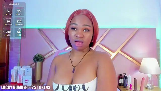 SophieSinclair online show from February 11, 2026, 12:38 pm