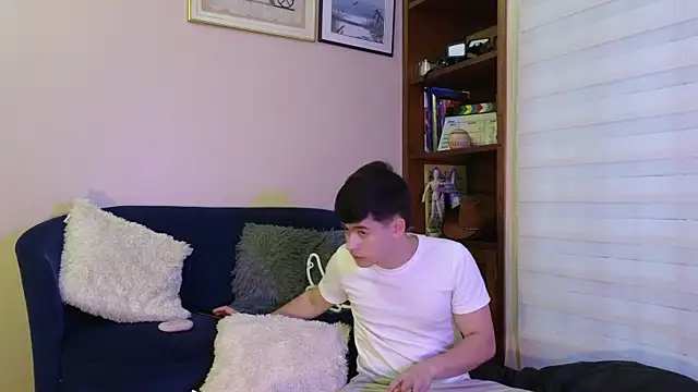 tightncuteass online show from July 29, 2026, 11:15 pm