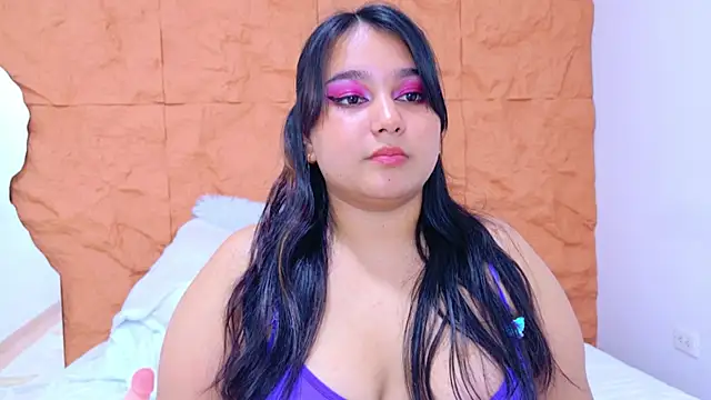 IvannaaVega online show from March 5, 2026, 5:04 am