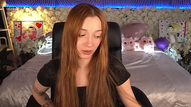 FoxyMayy online show from April 2, 2026, 1:18 pm