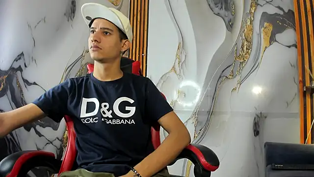 Ken BoySlim online show from September 15, 2025, 9:04 pm