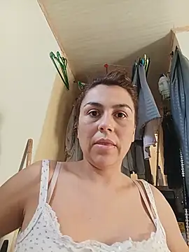 Snapshot of vanessa-titisM chatting on July 26, 2026, 10:27 pm vanessa-titisM online show from July 26, 2026, 10:27 pm