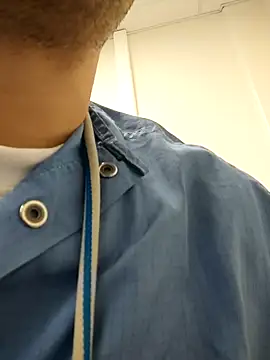 SerhioAmoralez online show from September 12, 2025, 7:02 pm