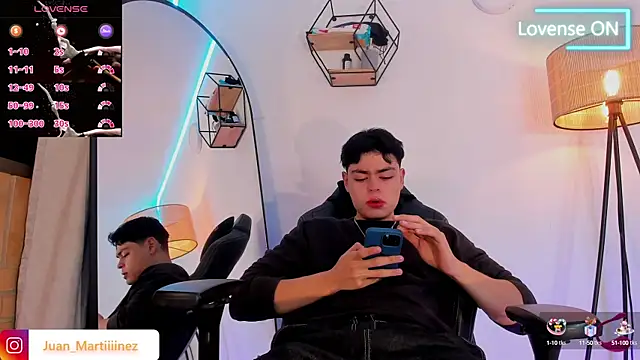 Im Juaniito online show from October 11, 2025, 4:13 am