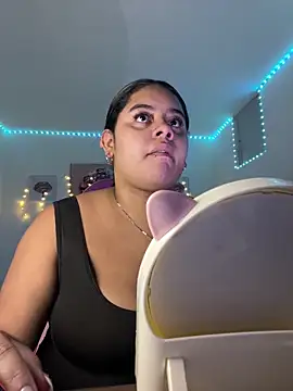 Anabelle 00  online show from April 10, 2026, 3:02 am