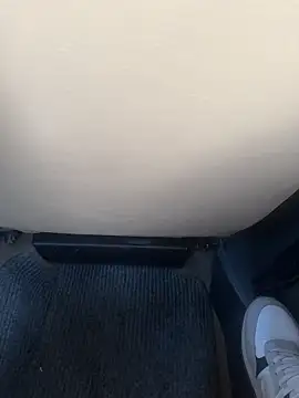 Snapshot of LAZ3R1 chatting on November 17, 2025, 1:37 pm LAZ3R1 online show from November 17, 2025, 1:37 pm