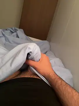 Snapshot of LAZ3R1 chatting on March 1, 2026, 4:01 am LAZ3R1 online show from March 1, 2026, 4:01 am