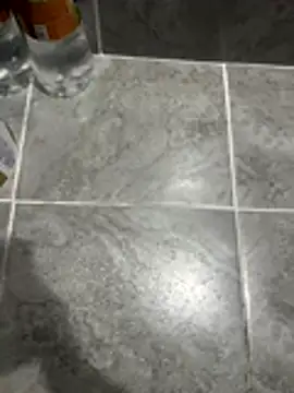 Snapshot of LAZ3R1 chatting on November 19, 2025, 5:35 pm LAZ3R1 online show from November 19, 2025, 5:35 pm