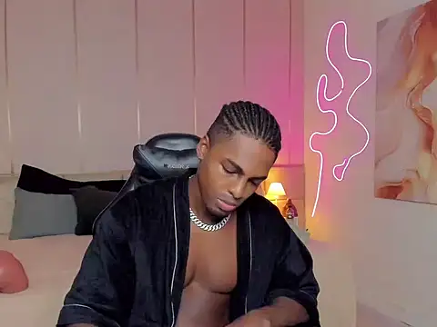 Snapshot of SoHighAngel chatting on February 24, 2026, 10:10 pm SoHighAngel online show from February 24, 2026, 10:10 pm