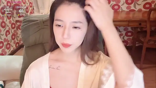 miss-lin online show from December 5, 2025, 1:21 pm