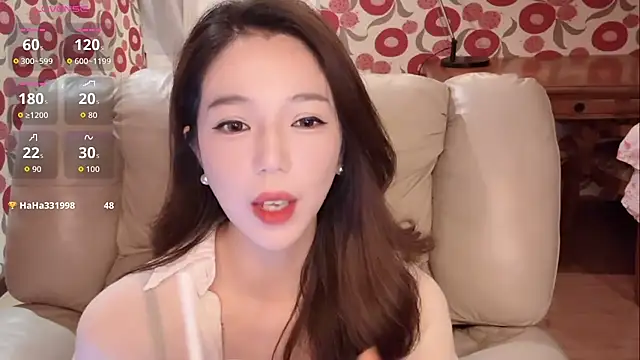 miss-lin online show from October 15, 2025, 12:24 pm