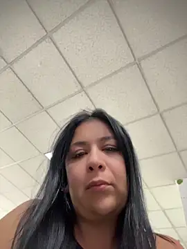 IrisDuvall online show from May 29, 2026, 7:31 pm