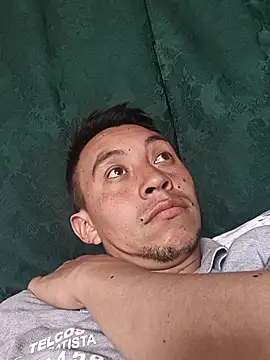 eslabon19 online show from December 16, 2025, 8:13 pm