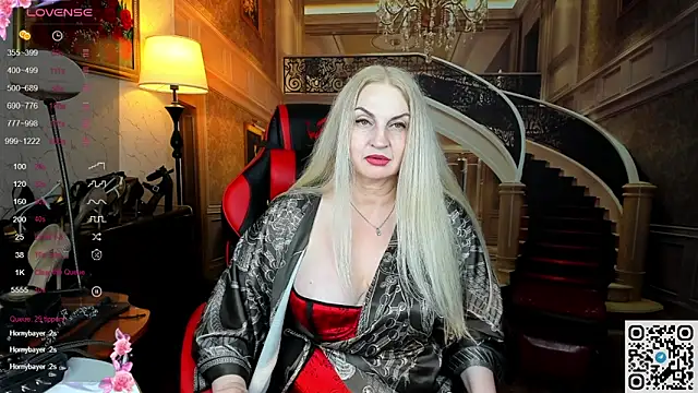 Nina Devillle online show from June 11, 2026, 12:32 am