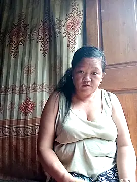 riso-00 online show from October 17, 2025, 3:21 am