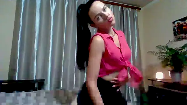 Vionnaa online show from July 30, 2026, 7:13 pm
