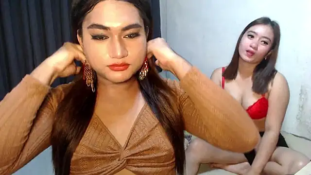 Elysia Fox online show from March 19, 2026, 6:57 am