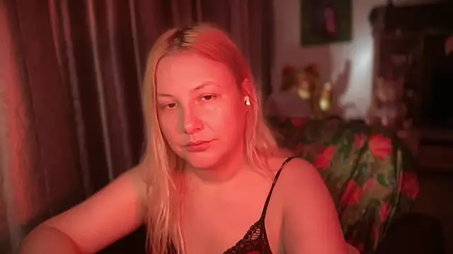 BikiHellena online show from July 22, 2026, 5:31 am