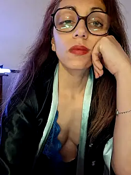 ChouqxxxCoreleone online show from November 13, 2025, 8:02 pm