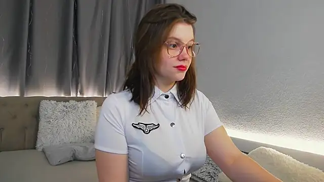 SoftLolli online show from November 23, 2025, 6:12 am