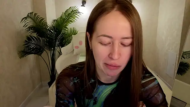 Snapshot of bella_li__ chatting on February 19, 2026, 1:13 am bella li online show from February 19, 2026, 1:13 am