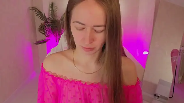 Snapshot of bella_li__ chatting on February 5, 2026, 1:34 am bella li online show from February 5, 2026, 1:34 am