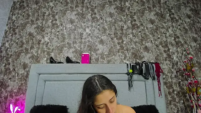 KatyVelvet online show from November 7, 2025, 2:16 am