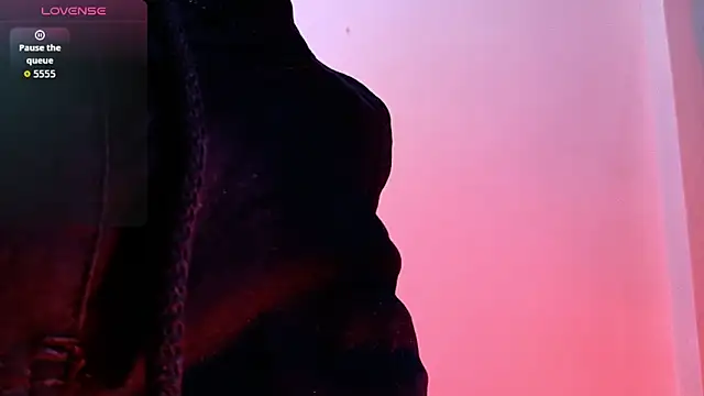 JhosuaVega online show from October 31, 2025, 11:22 pm