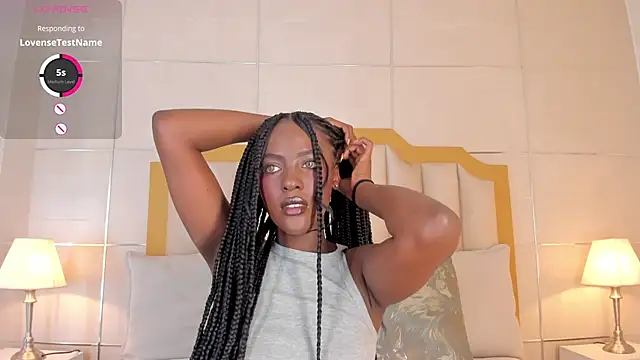 DakotaWangi online show from November 17, 2025, 3:21 am