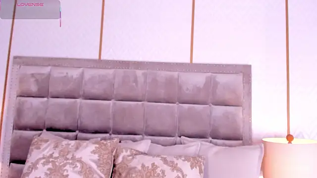 DakotaWangi online show from February 4, 2026, 3:12 am