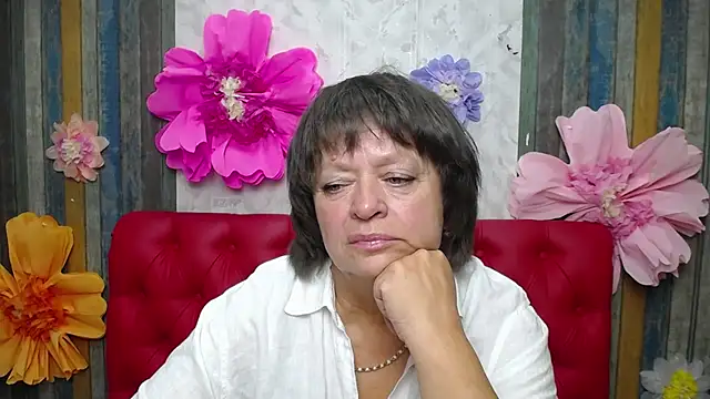 Snapshot of MaltaFora chatting on October 5, 2025, 11:12 am MaltaFora online show from October 5, 2025, 11:12 am