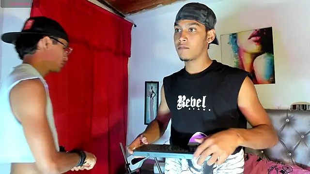 xxKamadevaxx online show from April 1, 2026, 6:04 am