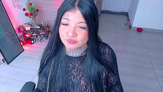 Unatatuada online show from November 24, 2025, 6:52 pm