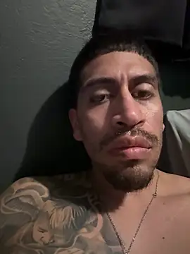 Snapshot of busnfatnutsLildee chatting on February 27, 2026, 8:14 am busnfatnutsLildee online show from February 27, 2026, 8:14 am