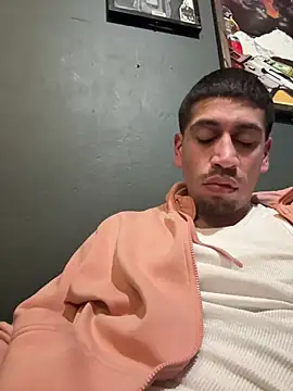 Snapshot of busnfatnutsLildee chatting on February 17, 2026, 8:22 am busnfatnutsLildee online show from February 17, 2026, 8:22 am