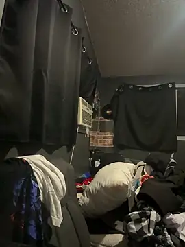 busnfatnutsLildee online show from June 18, 2026, 5:06 am