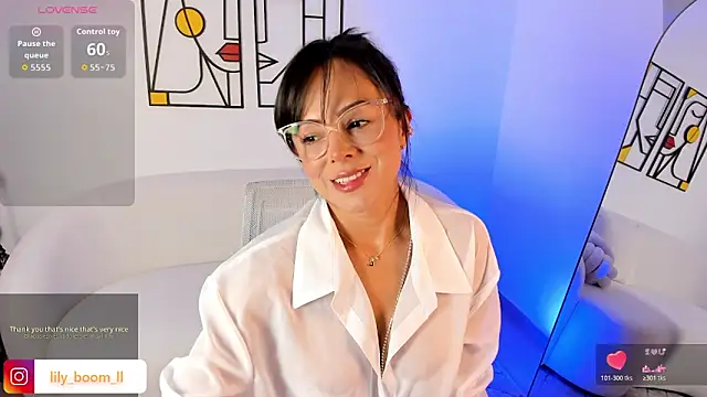 Snapshot of Lyliboomm chatting on February 9, 2026, 10:08 pm Lyliboomm online show from February 9, 2026, 10:08 pm