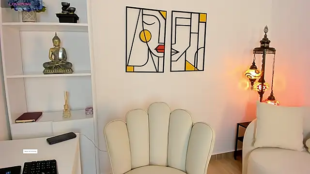 Lyliboomm online show from March 25, 2026, 9:57 pm