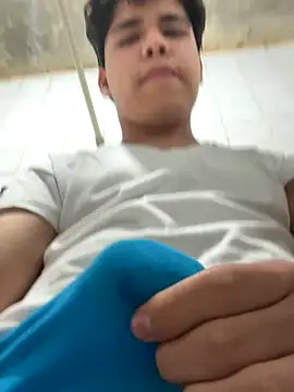 kjesusd12 online show from October 6, 2025, 6:14 am