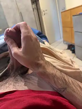 alexbergo87 online show from March 17, 2026, 2:31 pm