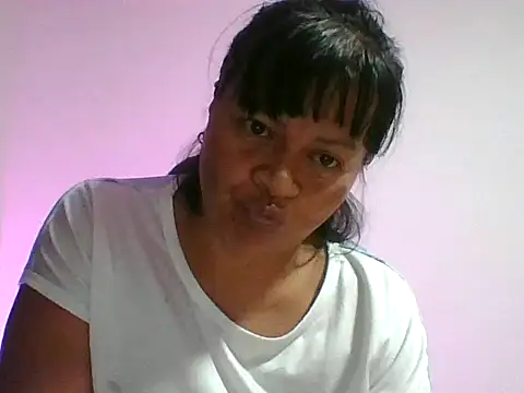 adri89-g online show from November 16, 2025, 3:11 am