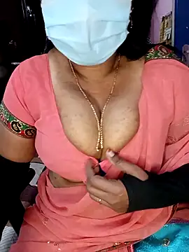 Snapshot of KannadaTamilTeluguBeauty chatting on February 5, 2026, 5:14 am KannadaTamilTeluguBeauty online show from February 5, 2026, 5:14 am