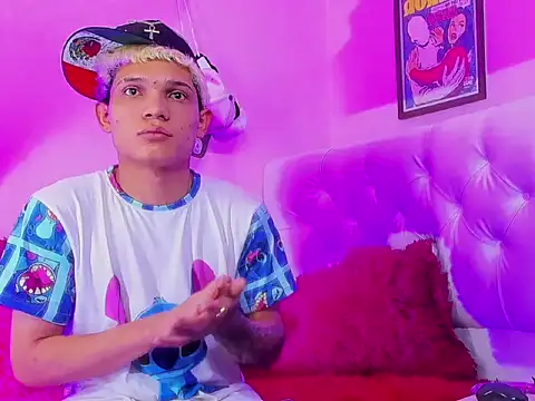 EL VENEZOLANO 22CM online show from December 21, 2025, 4:03 am