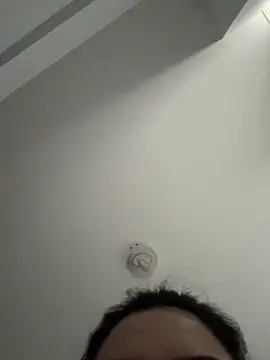 Snapshot of Andrestarr chatting on April 9, 2026, 2:45 pm Andrestarr online show from April 9, 2026, 2:45 pm