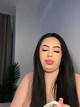 Snapshot of Andrestarr chatting on April 11, 2026, 5:38 pm Andrestarr online show from April 11, 2026, 5:38 pm