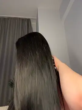 Snapshot of Andrestarr chatting on April 3, 2026, 7:31 pm Andrestarr online show from April 3, 2026, 7:31 pm