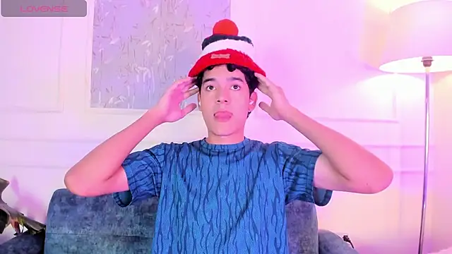 SandroVeyra online show from December 16, 2025, 2:16 am