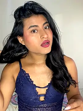 Michelle Narvaez online show from September 19, 2025, 10:25 pm