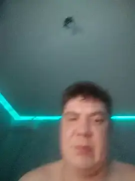 Lokomotivvv0707 online show from February 28, 2026, 8:08 pm