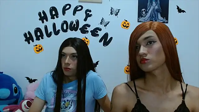 PinkLuna LolaBloom online show from October 31, 2025, 10:34 am